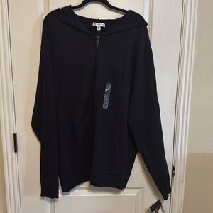 Men’s zip up hoodie sweater
Size XXL
